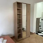 Ksenia Guesthouse Apartments And Studios